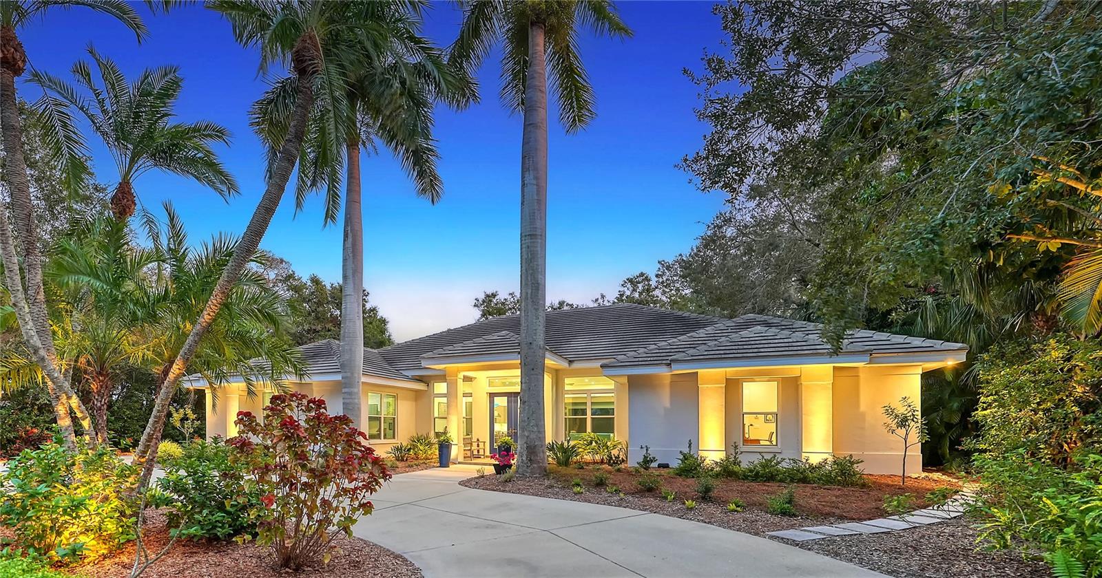 OLD OAKS - Residential