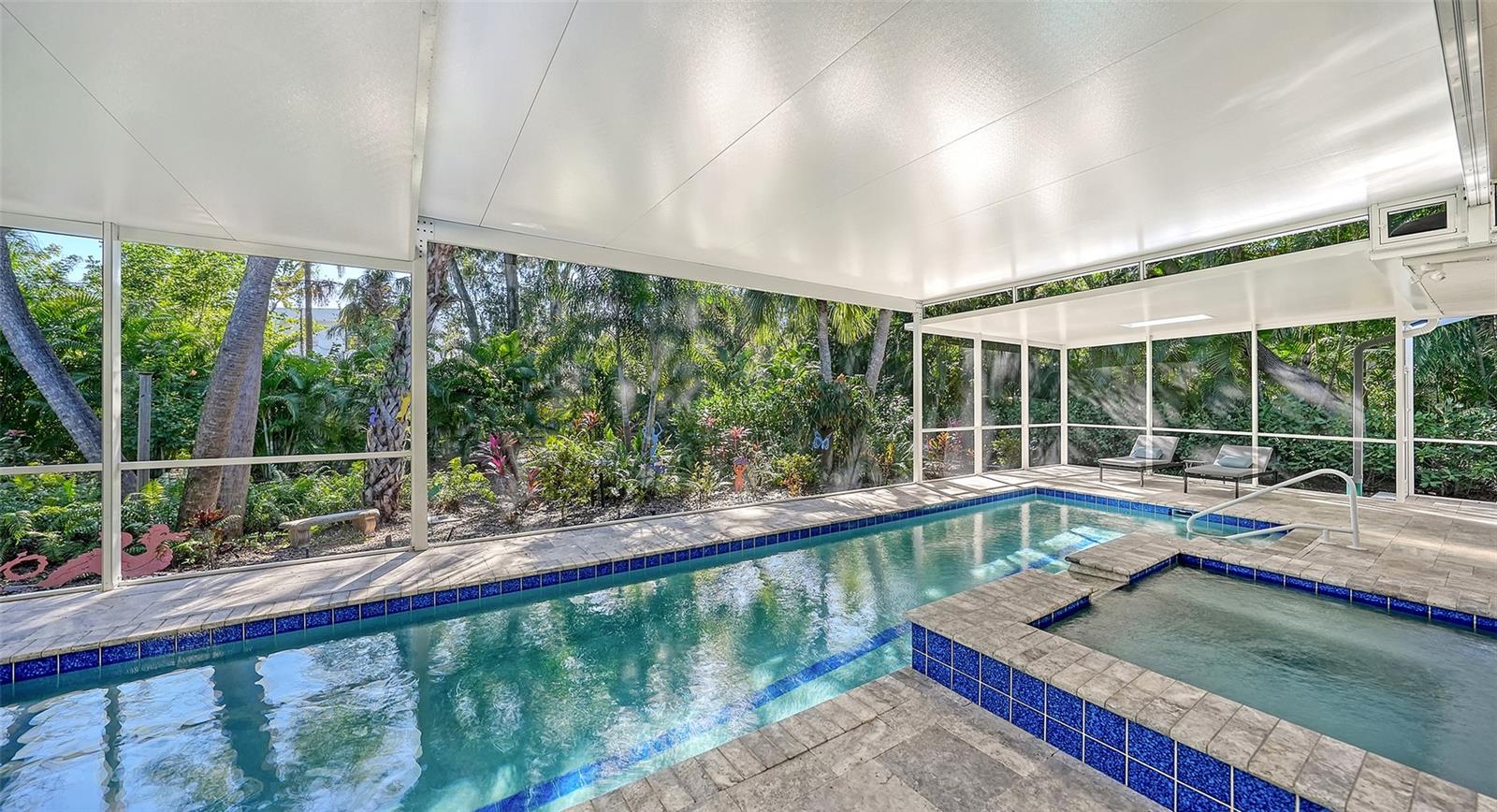 OLD OAKS - Residential