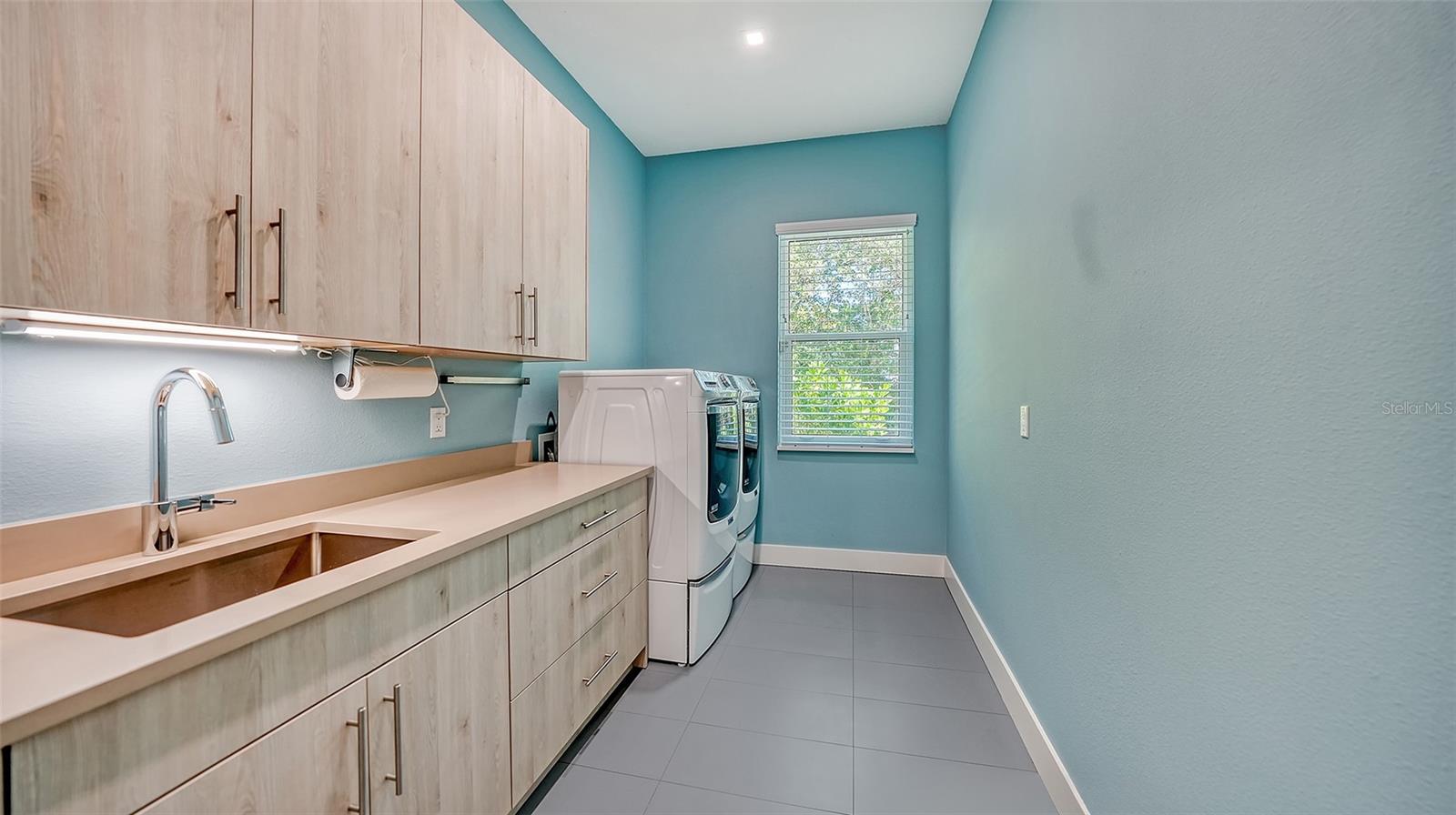 OLD OAKS - Residential