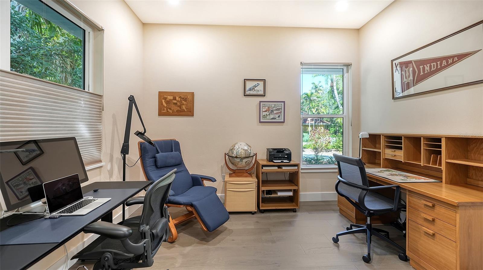 OLD OAKS - Residential