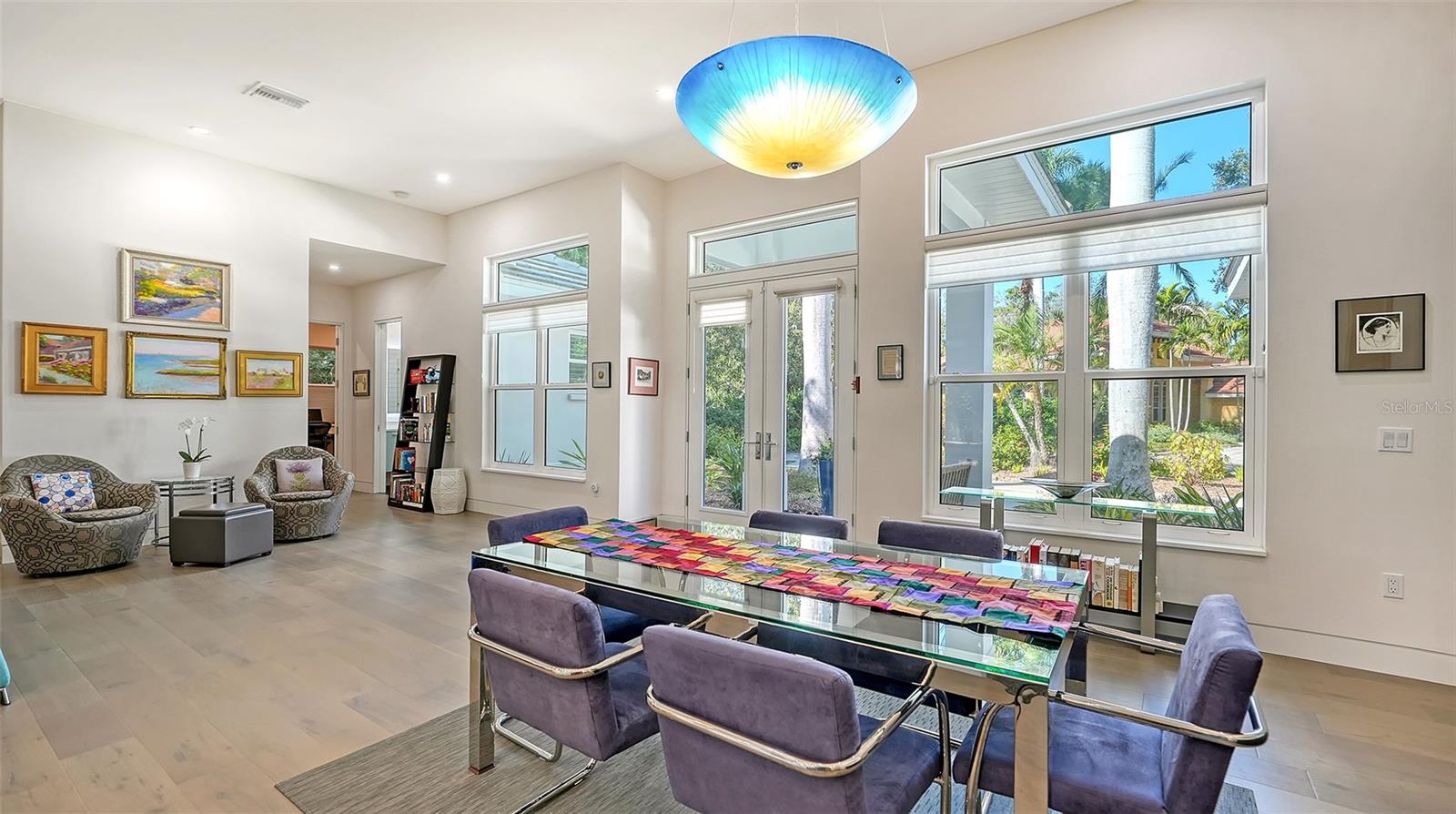 OLD OAKS - Residential