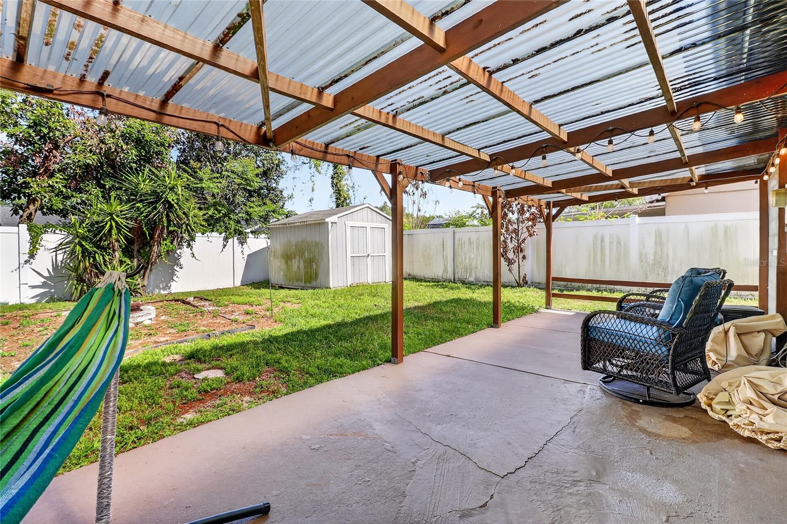 AVON VILLA - Residential