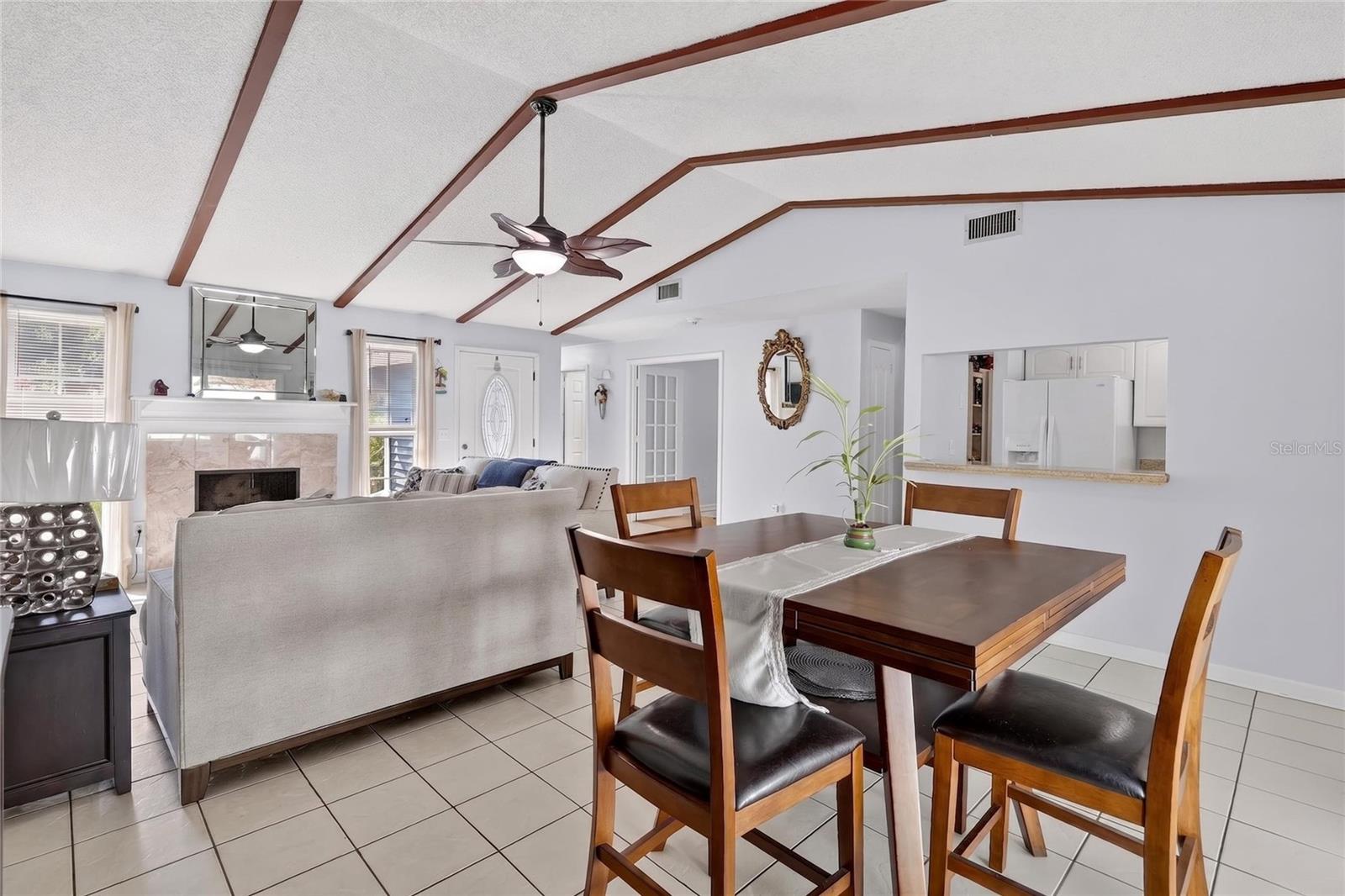 AVON VILLA - Residential