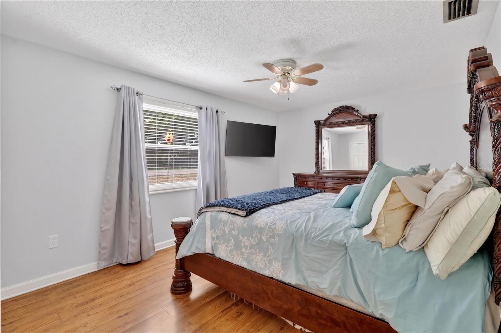 AVON VILLA - Residential