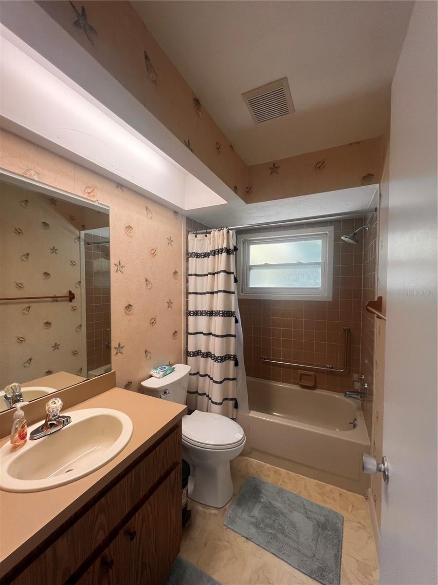 BEVERLY HILLS UNIT 07 - Residential