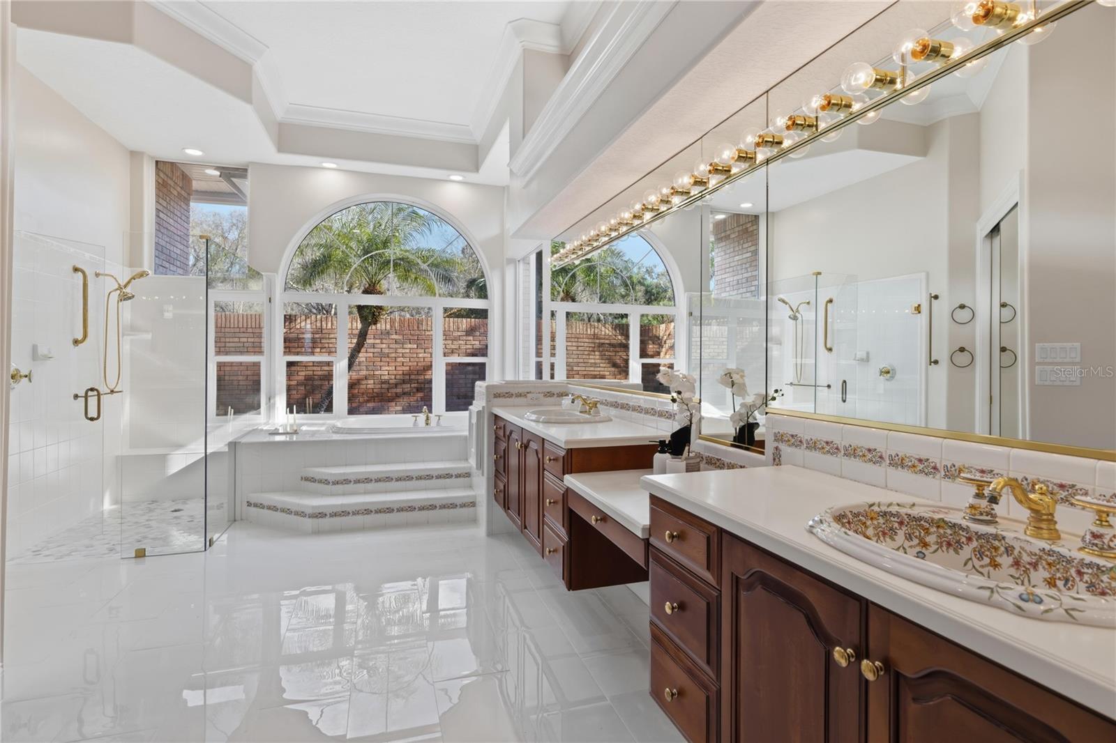 ELYSIUM CLUB - Residential