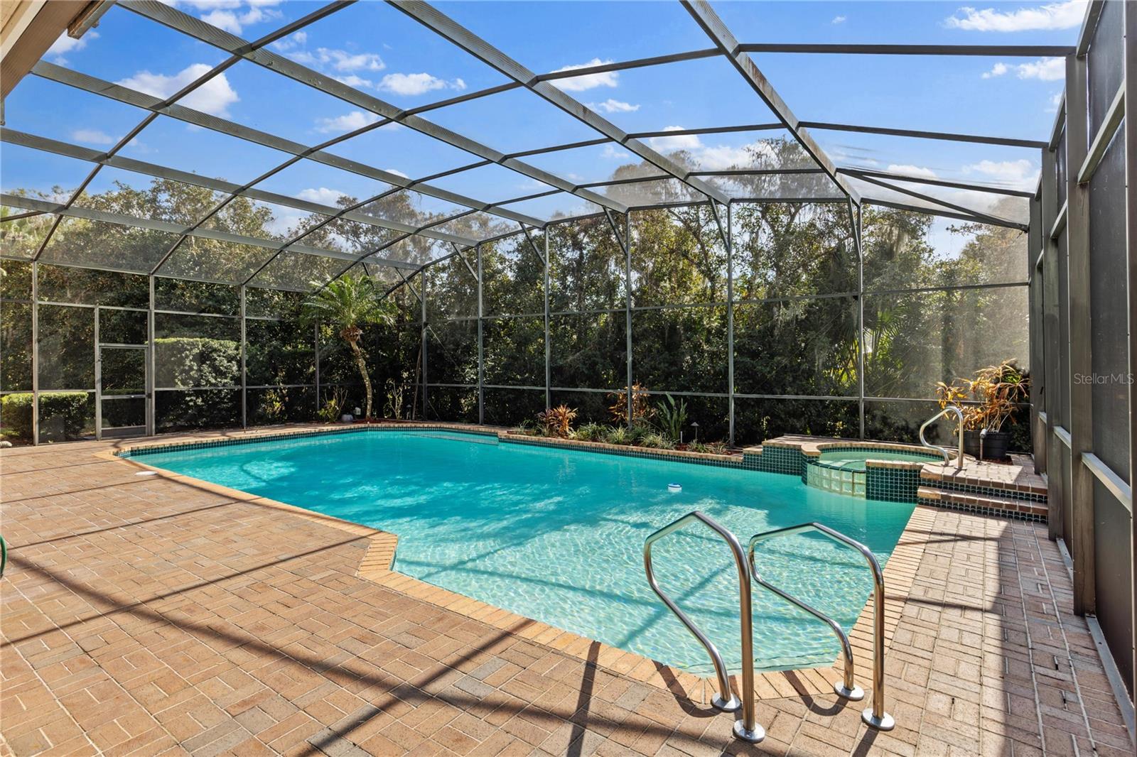 ELYSIUM CLUB - Residential