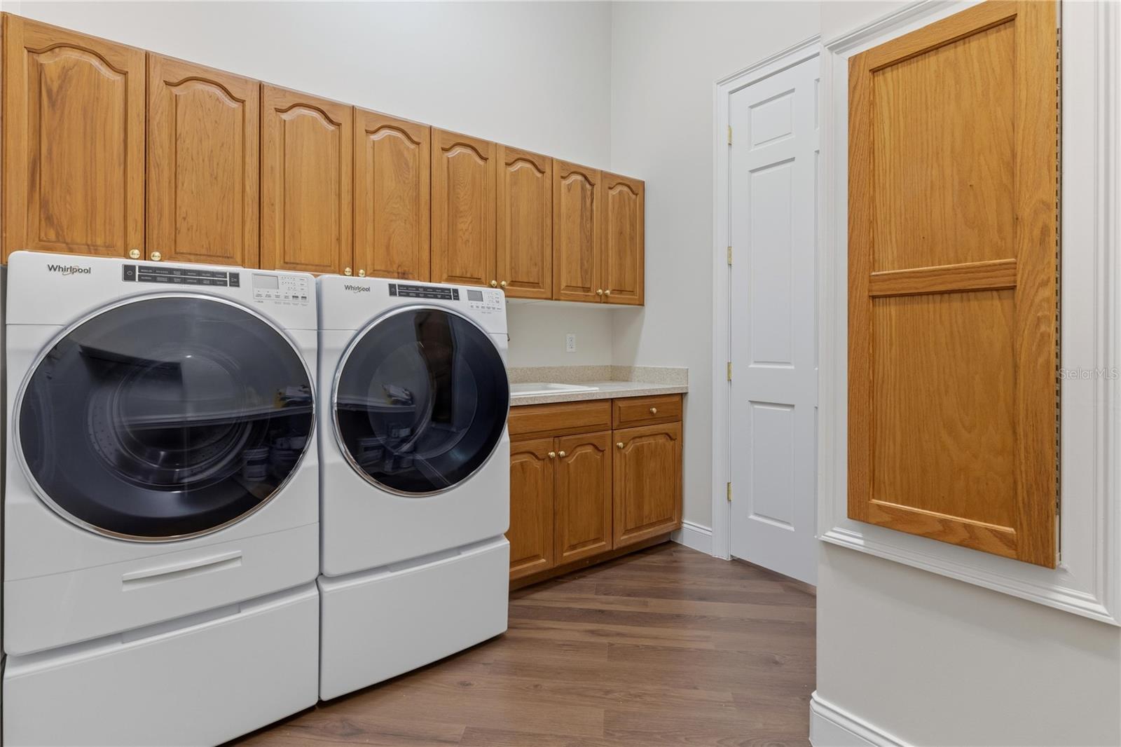 ELYSIUM CLUB - Residential