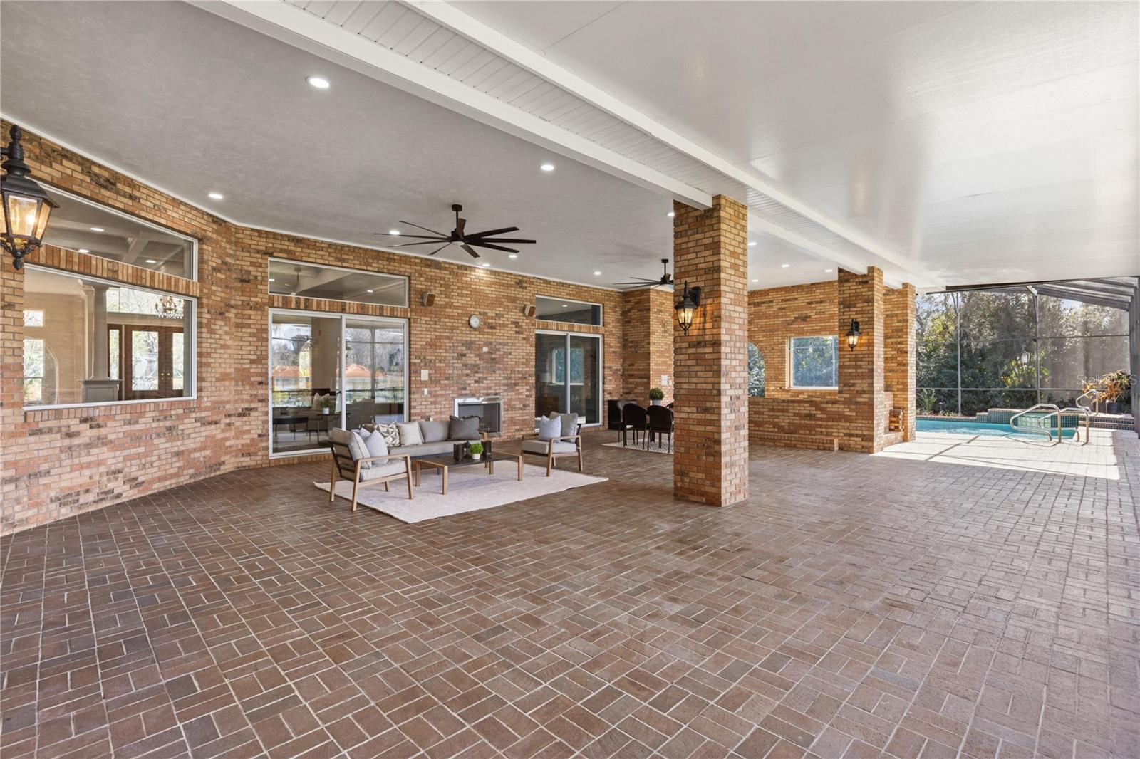 ELYSIUM CLUB - Residential