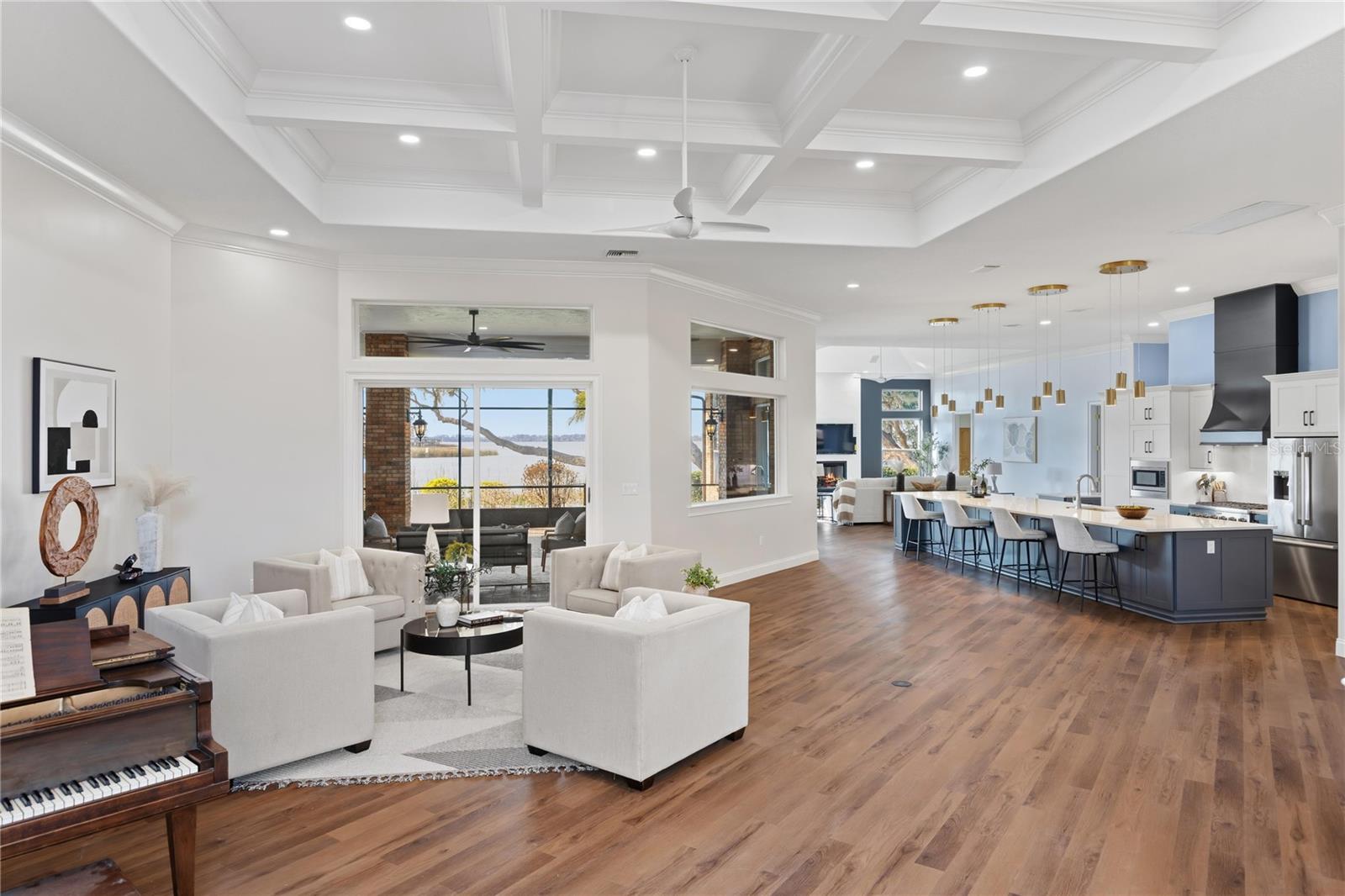 ELYSIUM CLUB - Residential