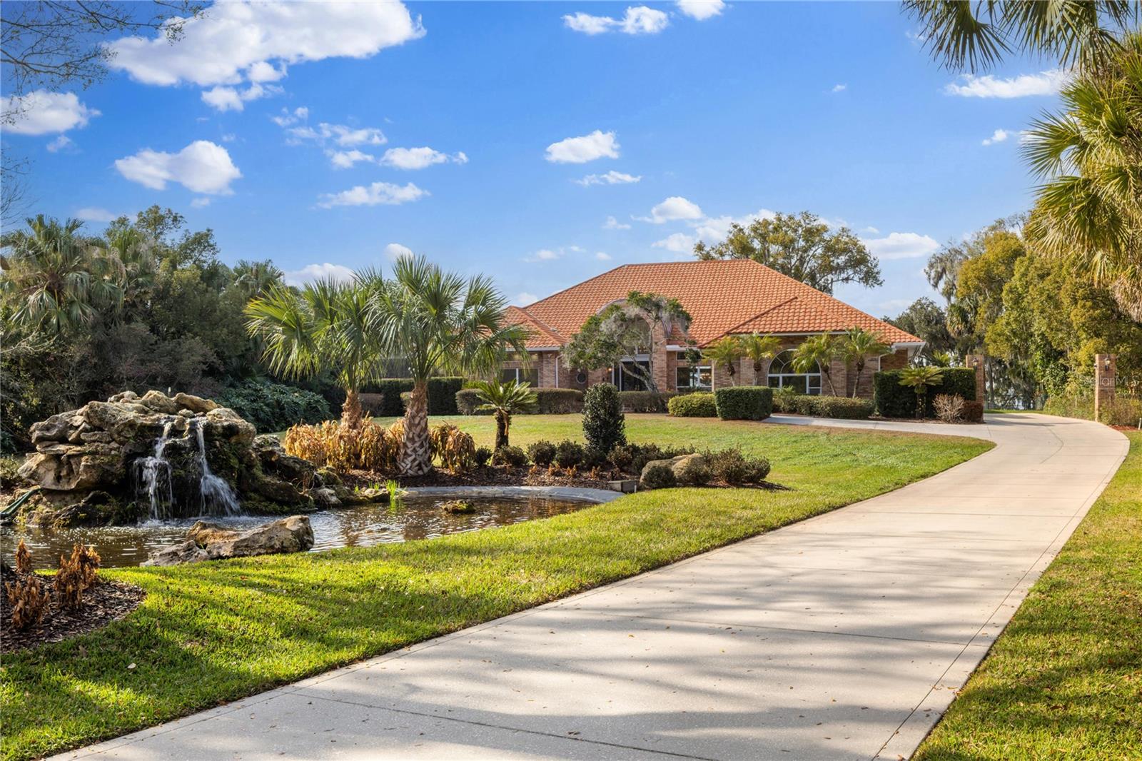 ELYSIUM CLUB - Residential