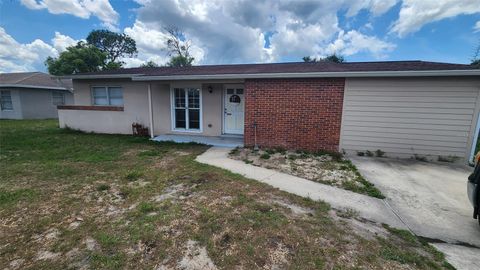 Photo of 1025 Cobblestone Drive, Spring Hill, FL 34606 (MLS # TB8511607)
