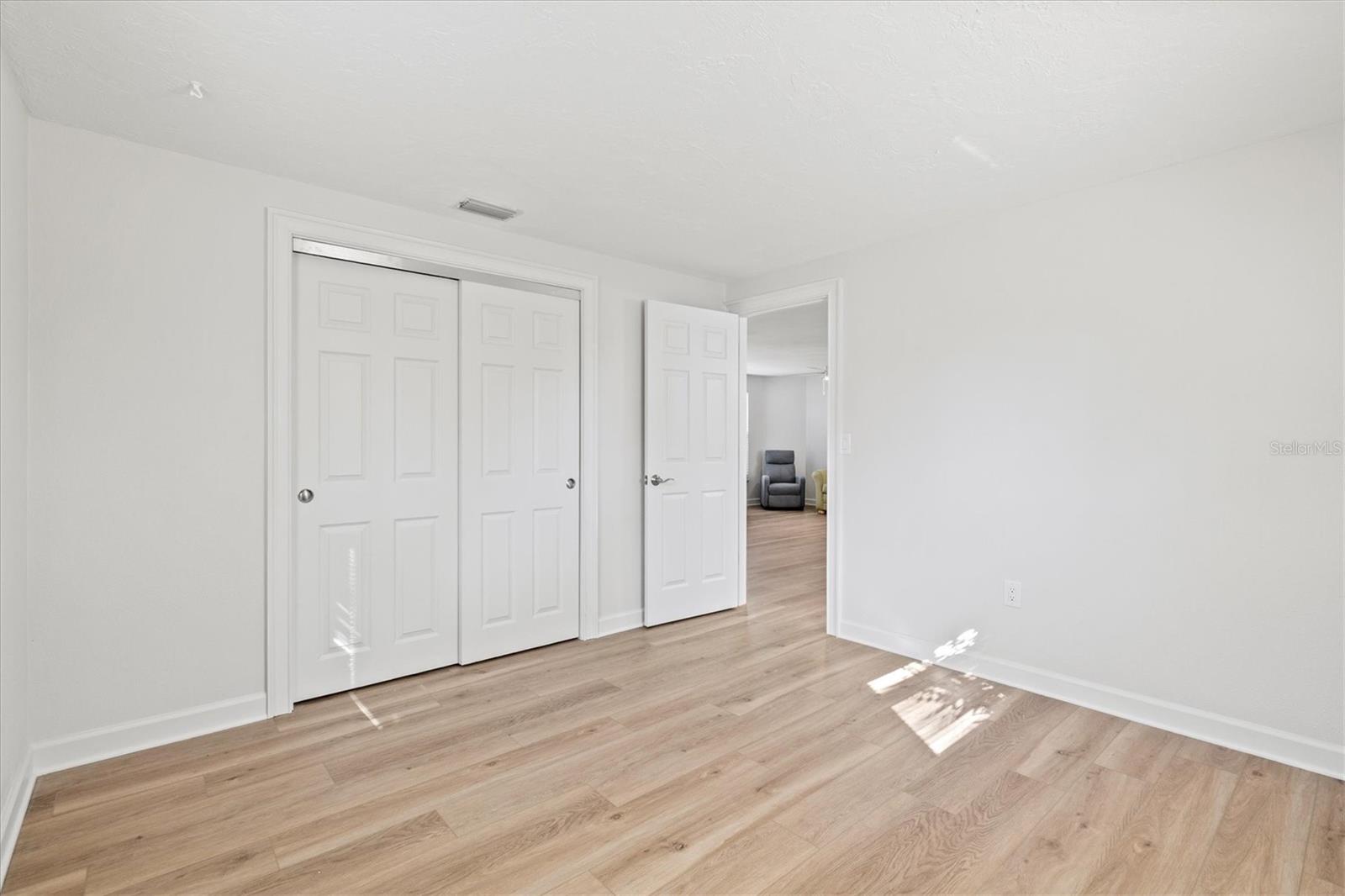 MOBILE CITY - Residential