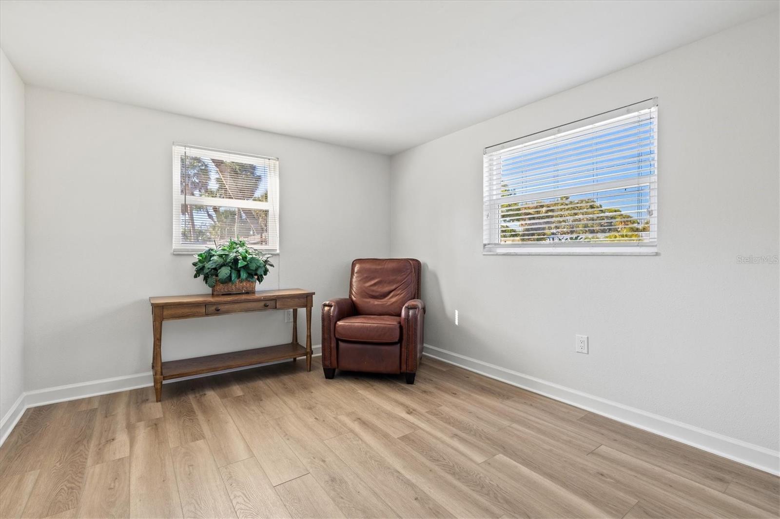 MOBILE CITY - Residential