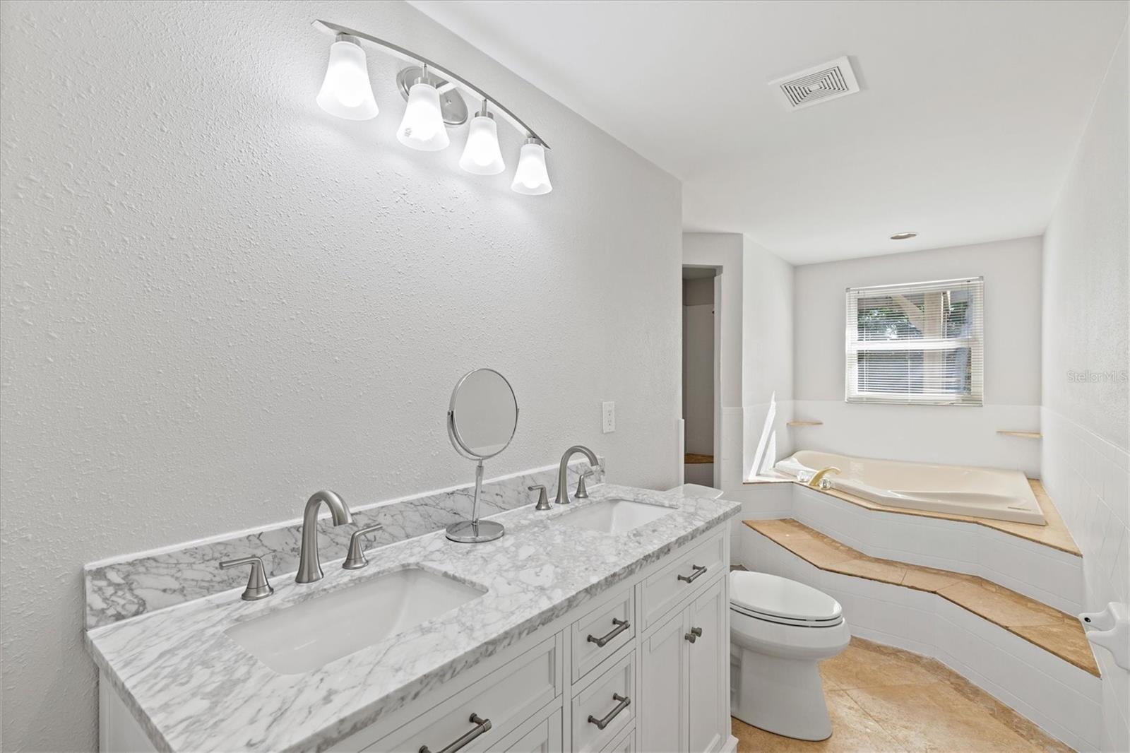 MOBILE CITY - Residential