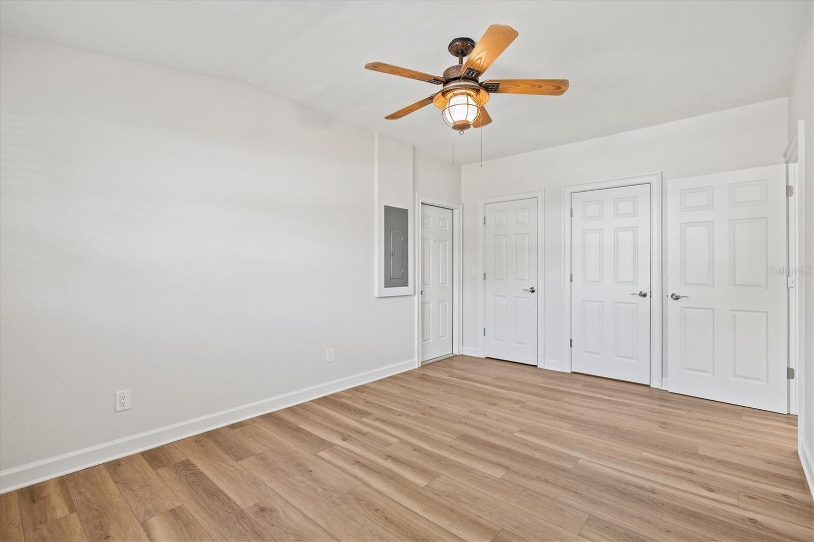 MOBILE CITY - Residential