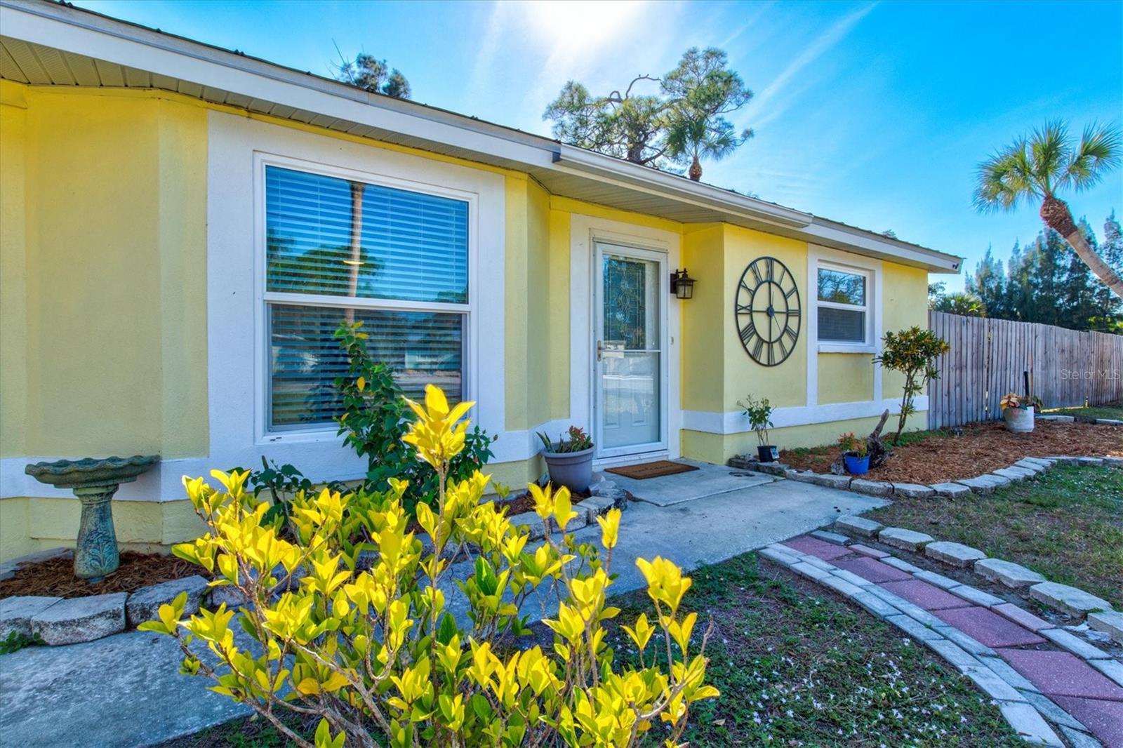 612 FRANCES STREET, NOKOMIS, FL, 34275 3 612 FRANCES STREET