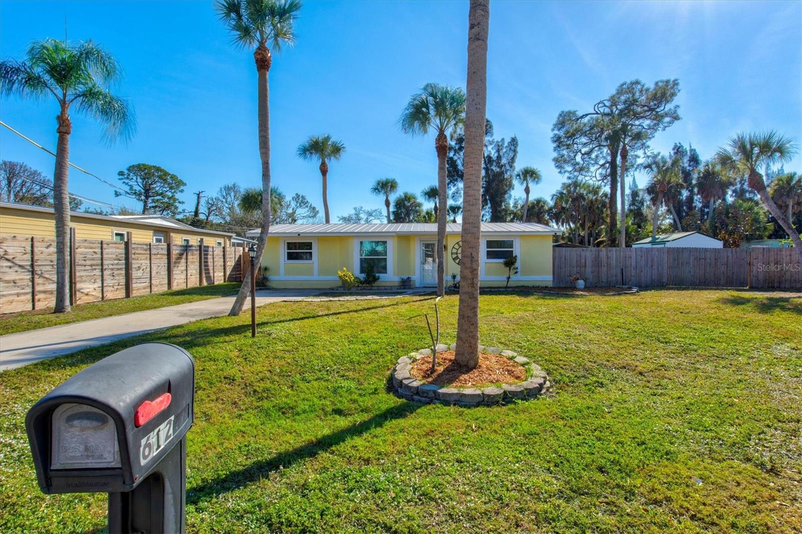 MOBILE CITY - Residential