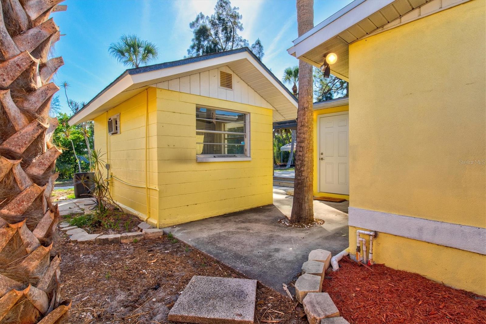 MOBILE CITY - Residential