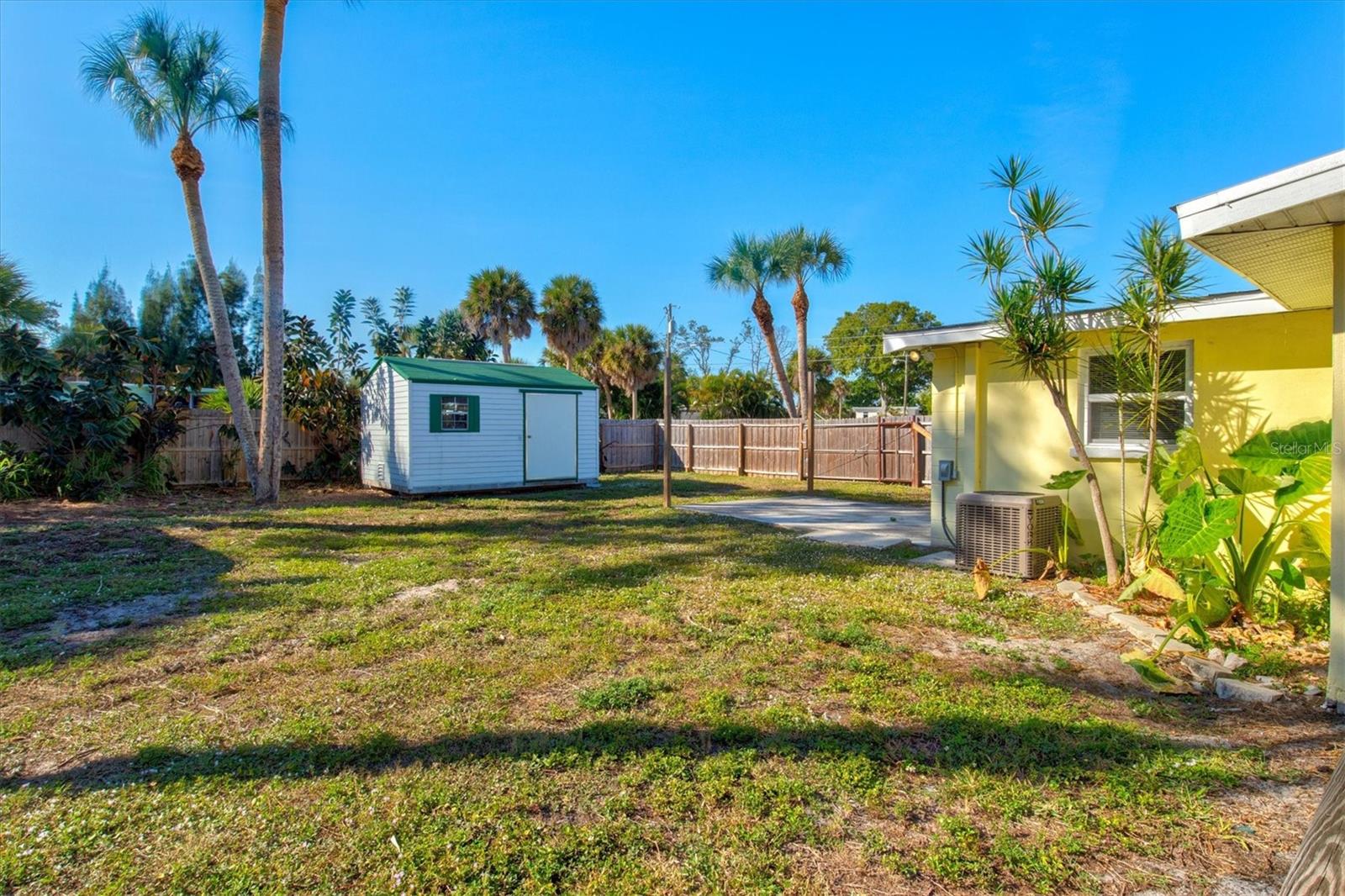 MOBILE CITY - Residential