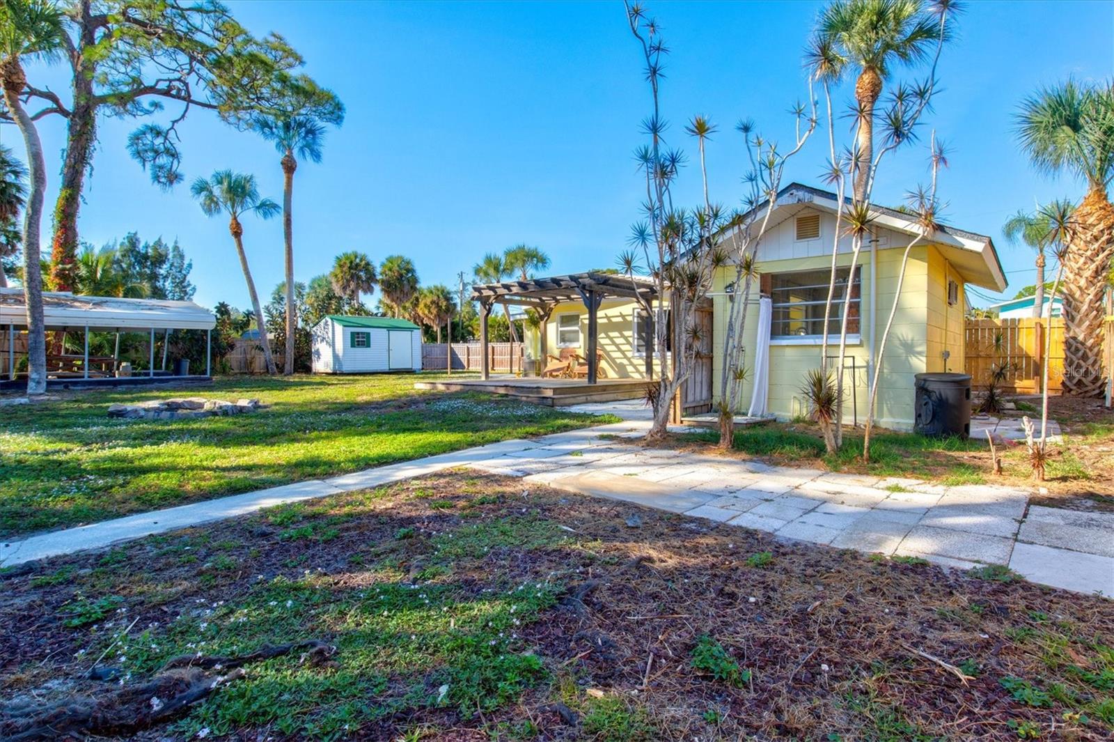 MOBILE CITY - Residential