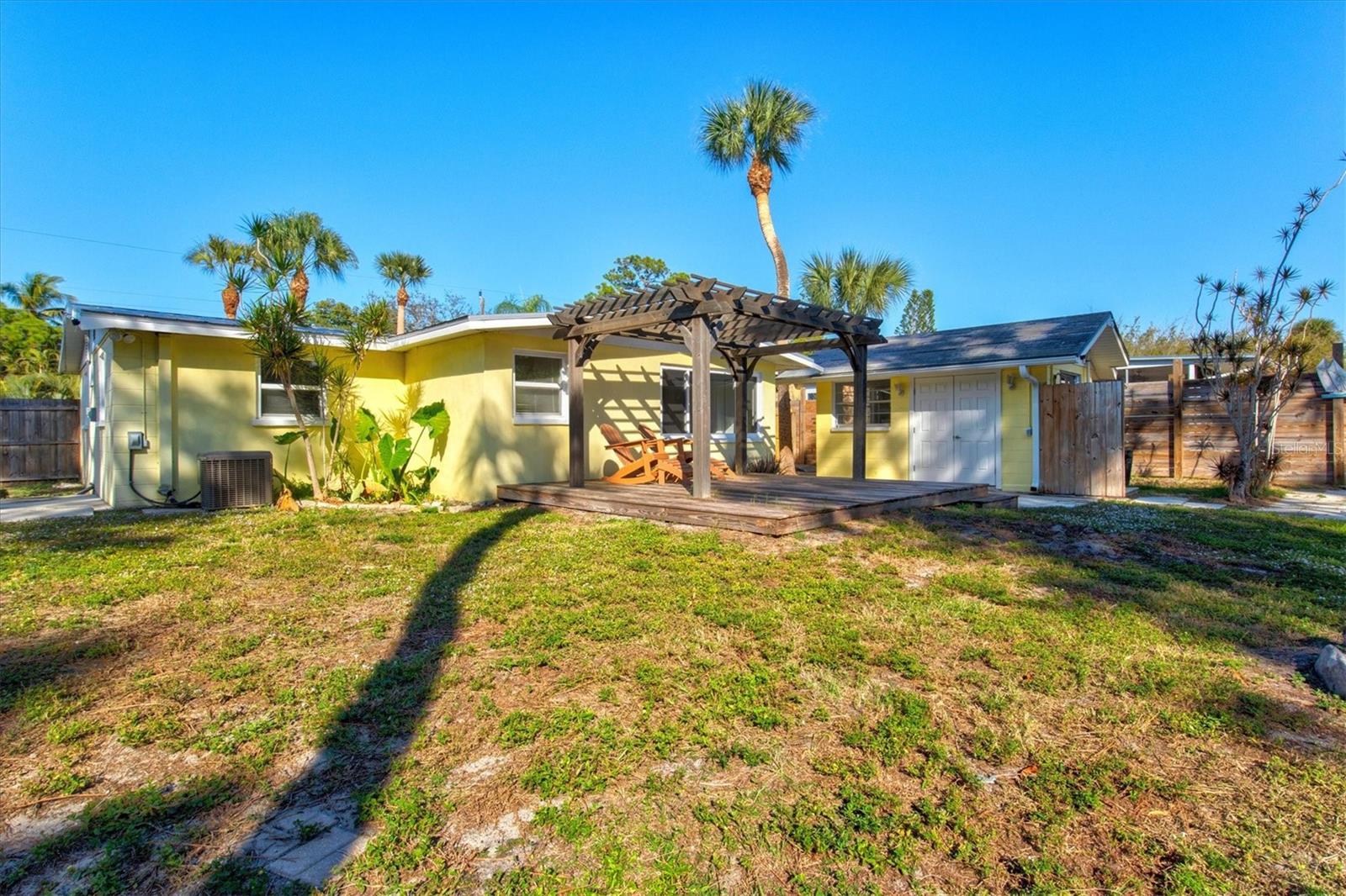 MOBILE CITY - Residential