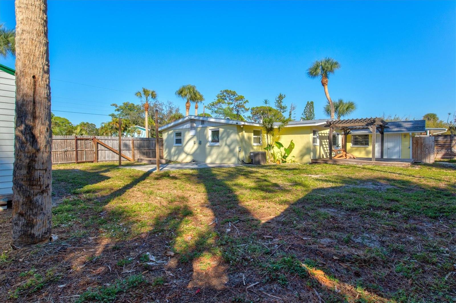 MOBILE CITY - Residential