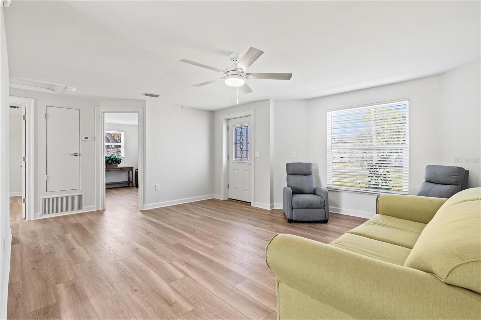 MOBILE CITY - Residential