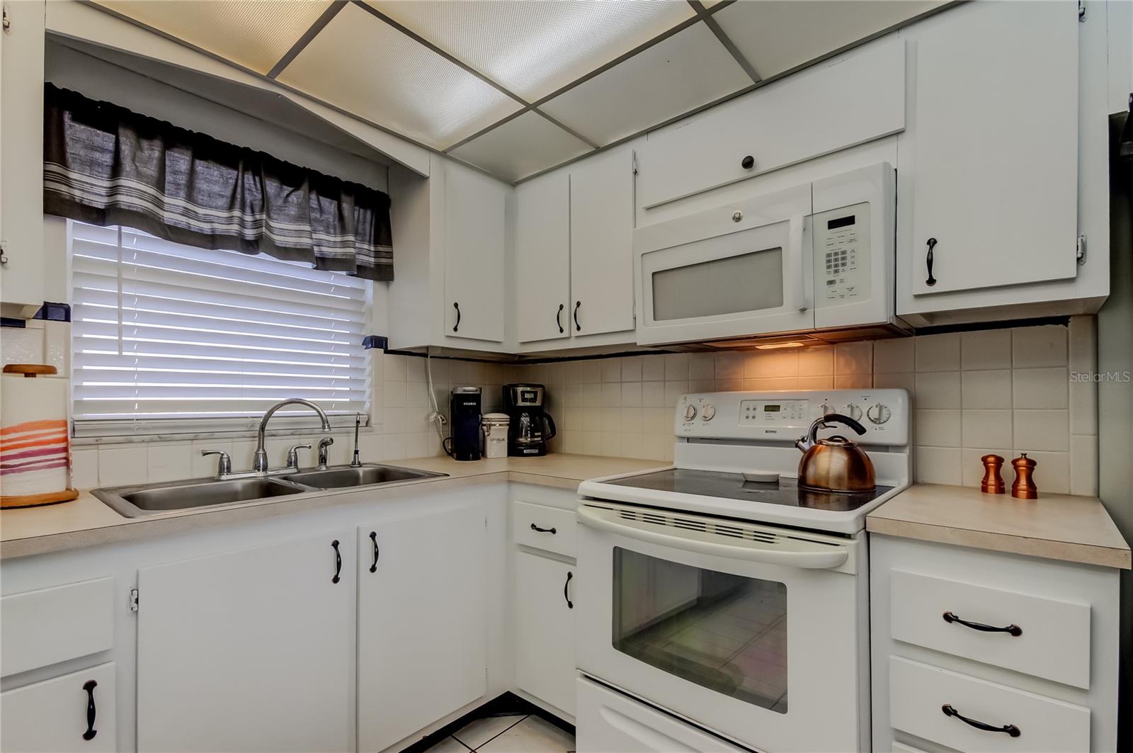 CONTINENTAL TOWERS CONDO - Residential