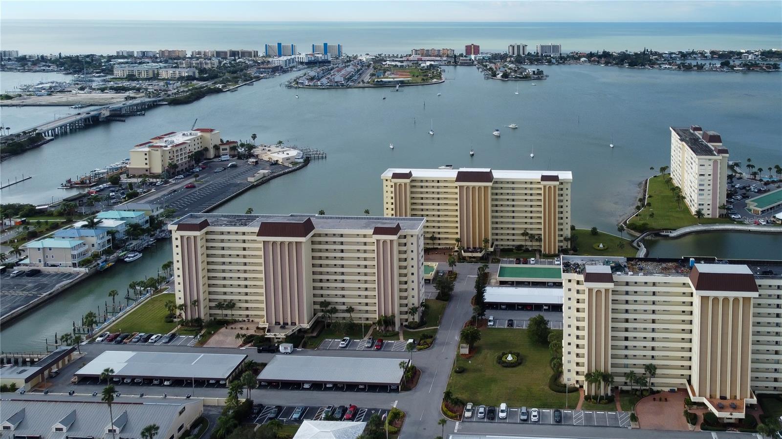 CONTINENTAL TOWERS CONDO - Residential