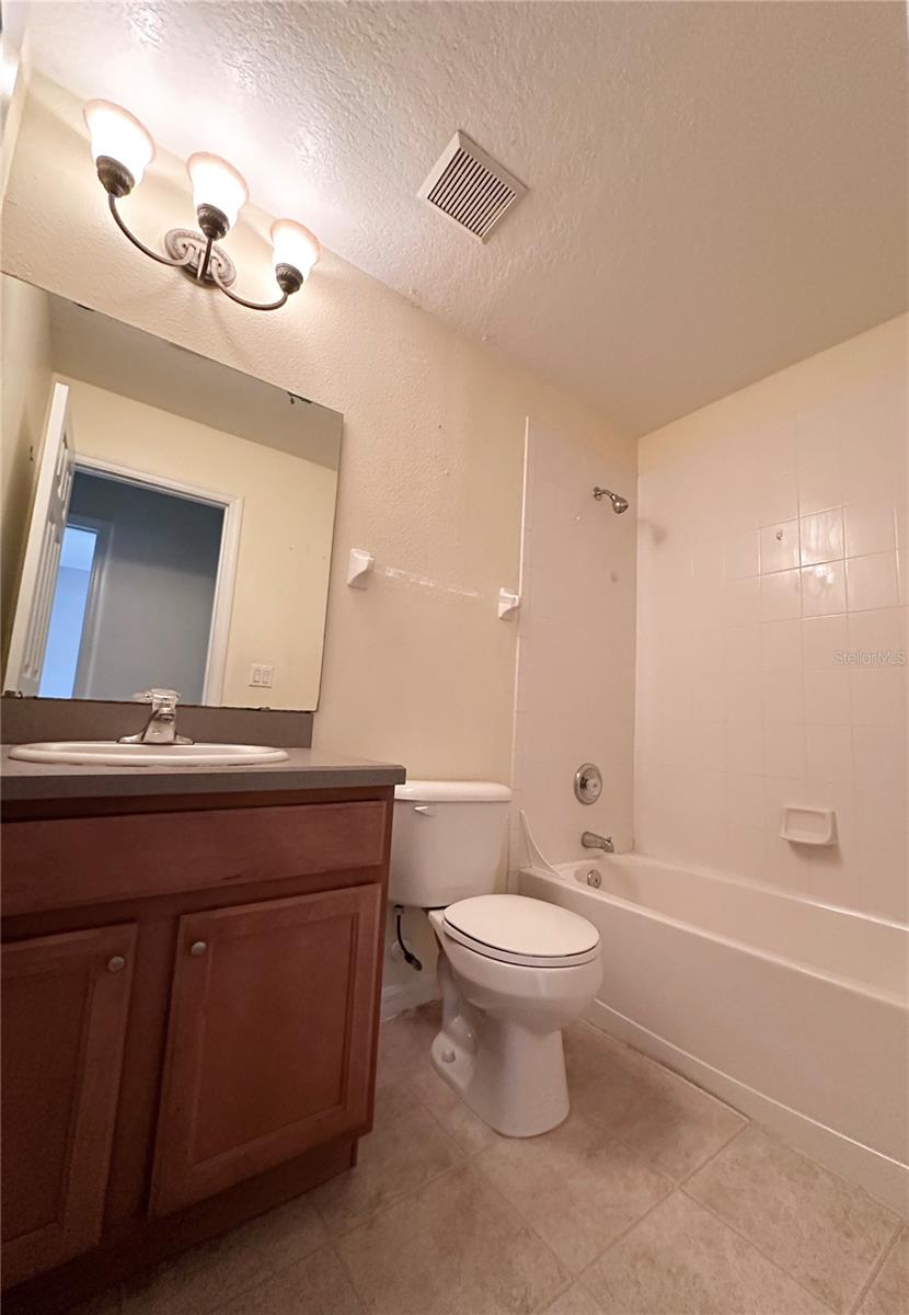 ASHFORD PARK TWNHMS REP ONE - Residential Lease