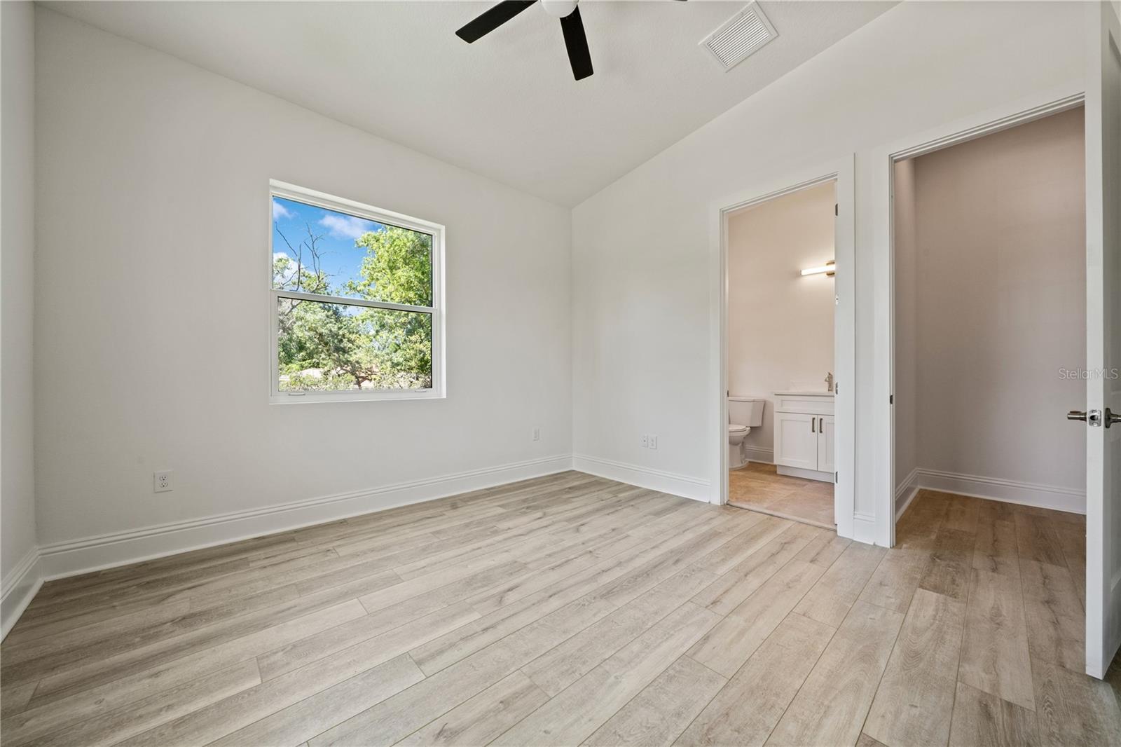 RIVERSIDE II NORTH - Residential