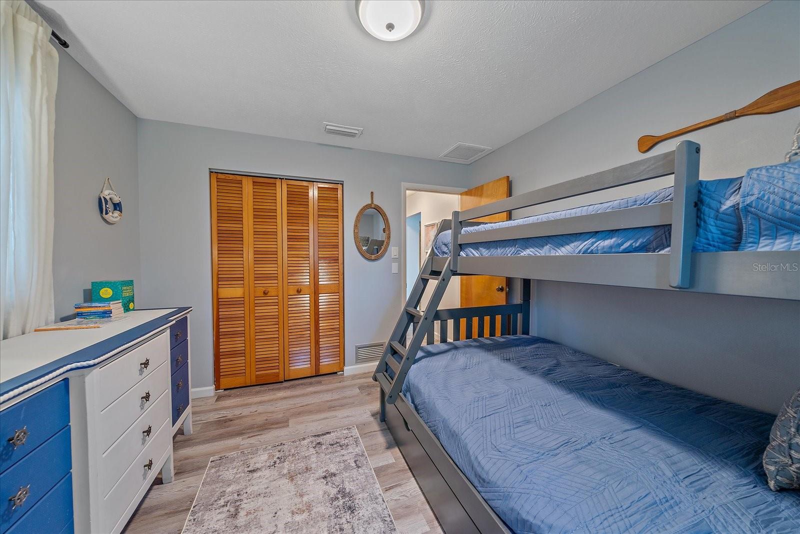 SOUTH VENICE - Residential