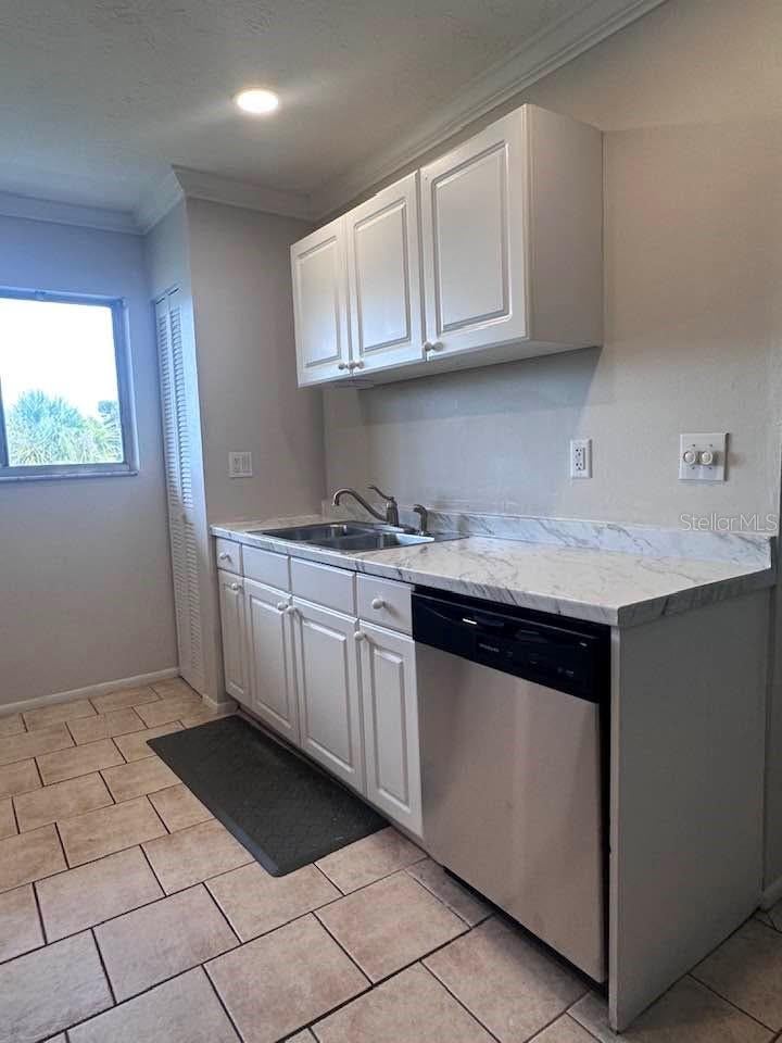 Photo of 2948 Clark Road #224, Sarasota, FL 34231 (MLS # O6447737)