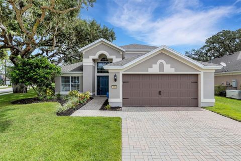 Photo of 336 Del Sol Avenue, Davenport, FL 33837 (MLS # S5118919)