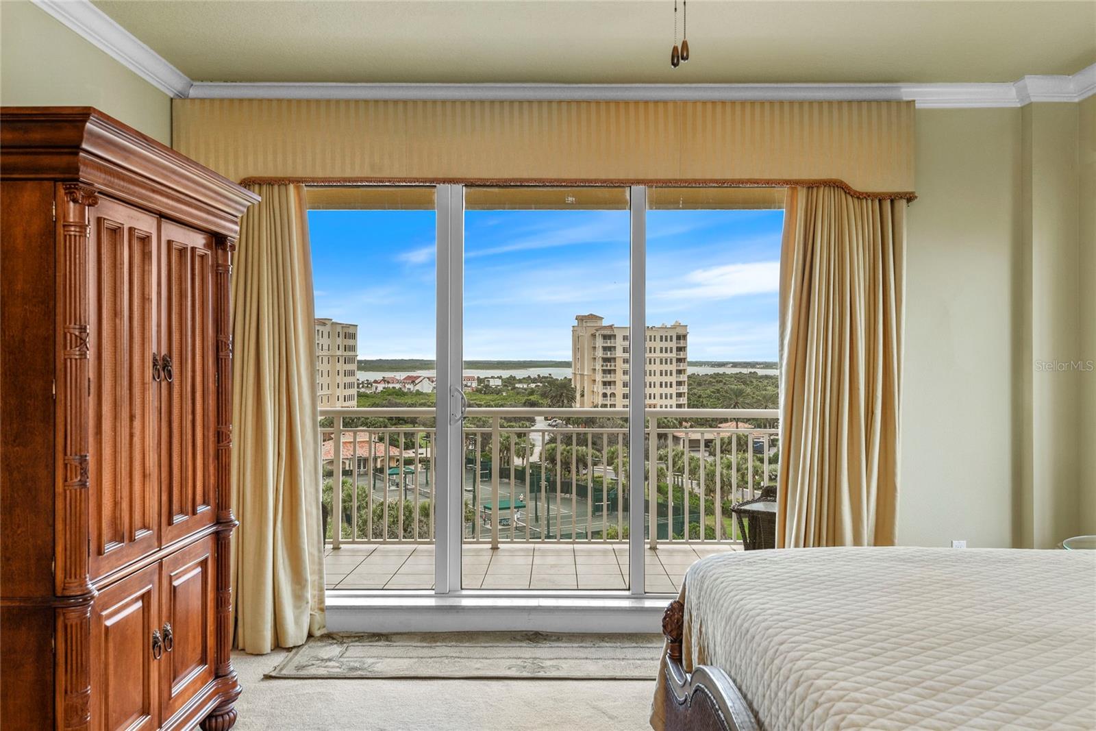 PALMS AT MINORCA PH 02 CONDO - Residential