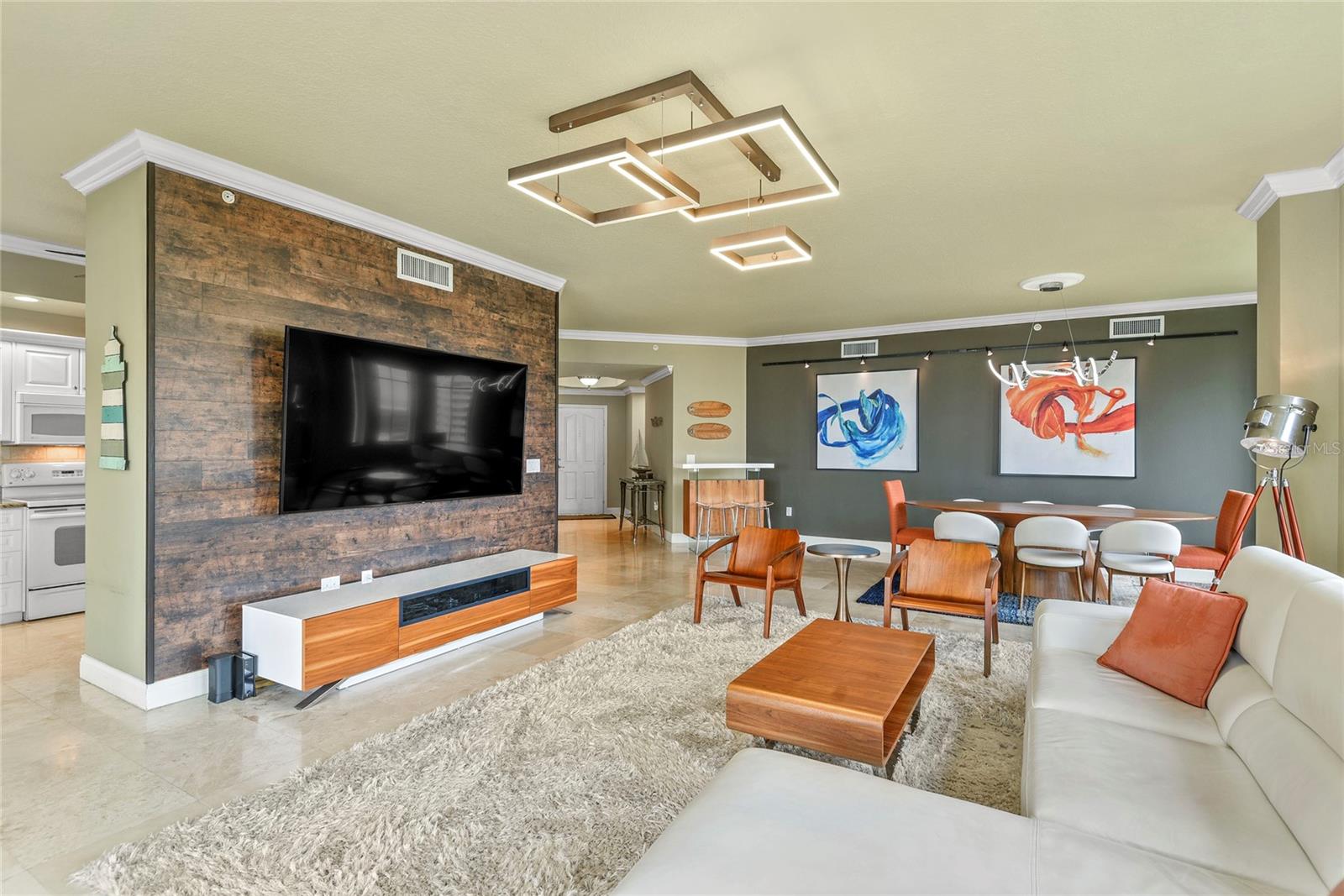 PALMS AT MINORCA PH 02 CONDO - Residential