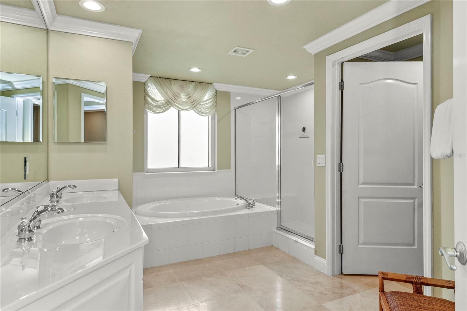 PALMS AT MINORCA PH 02 CONDO - Residential