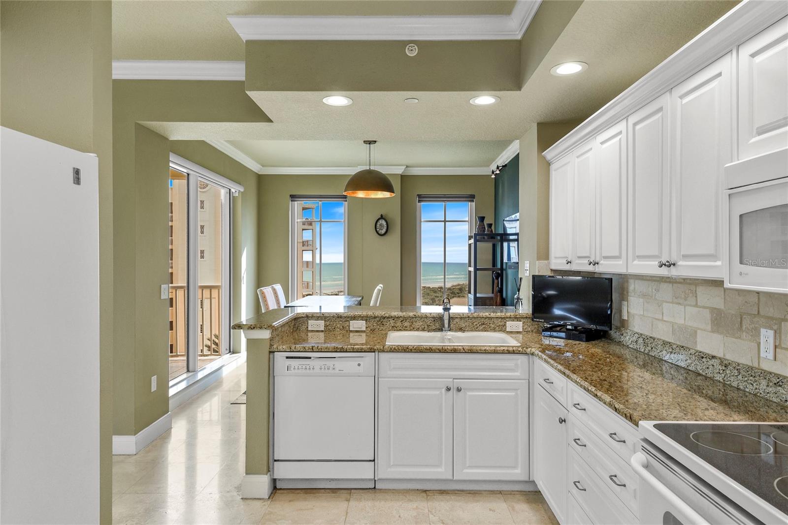 PALMS AT MINORCA PH 02 CONDO - Residential