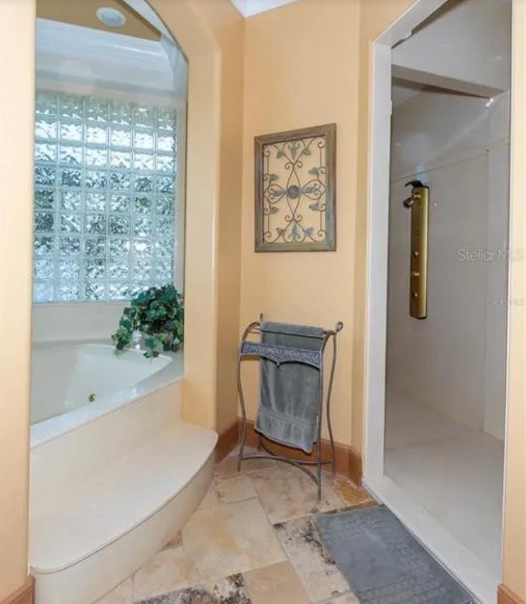 BOBBIE JEAN ACRES - Residential