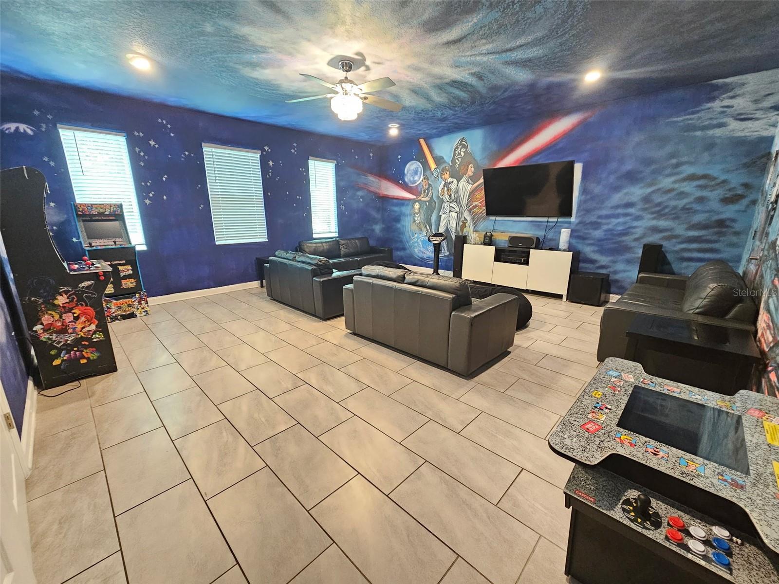 4557 TARGET BOULEVARD