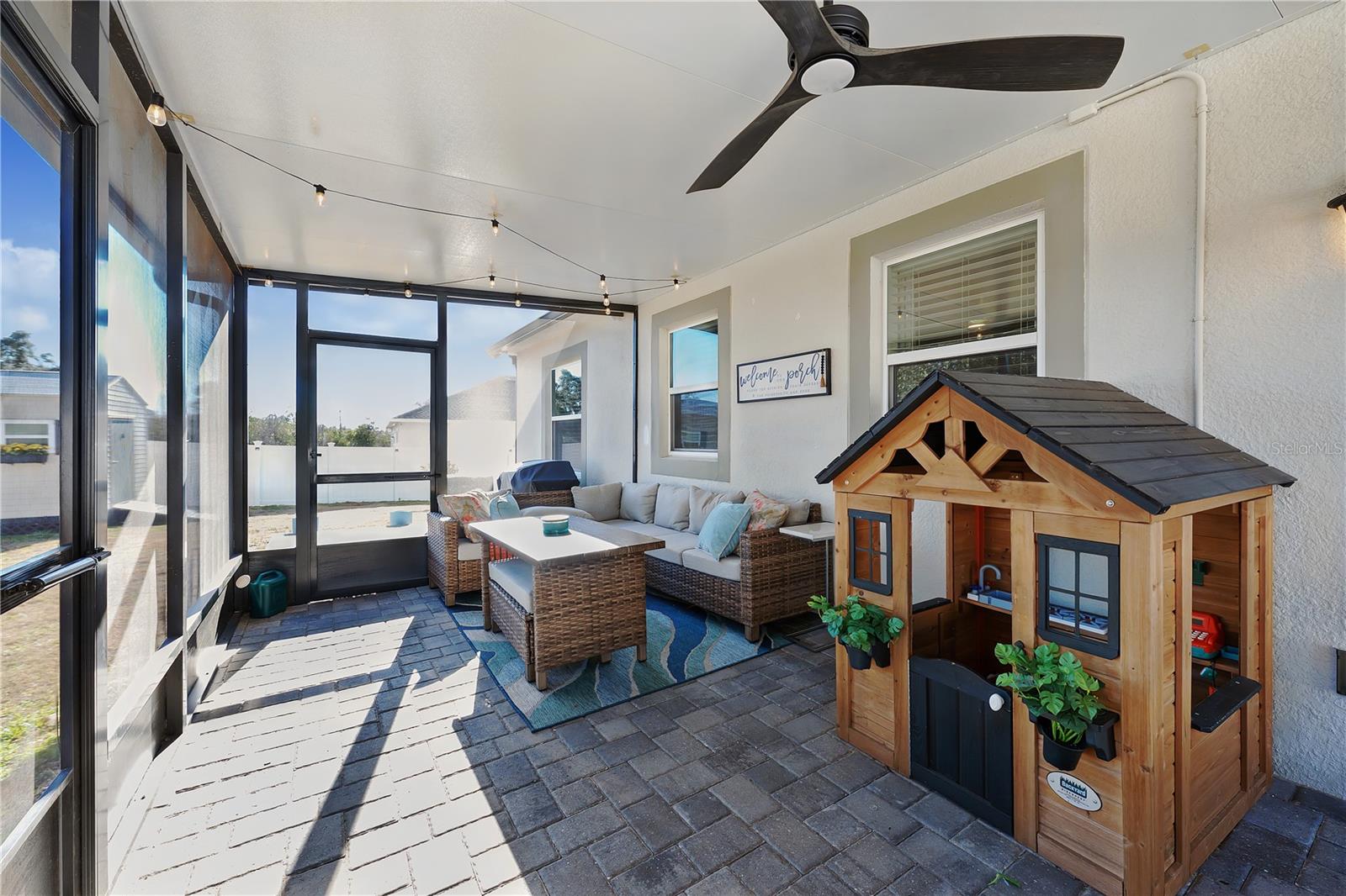 KNIGHT LAKE ESTATES - Residential