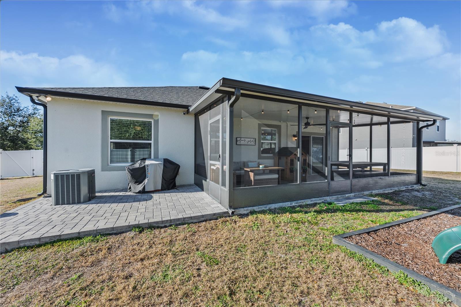 KNIGHT LAKE ESTATES - Residential