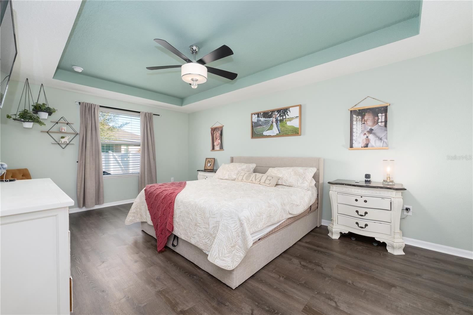 KNIGHT LAKE ESTATES - Residential