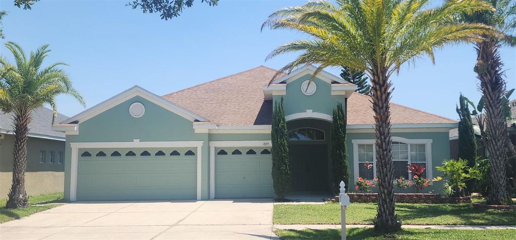 Photo of 1829 Mira Lago Circle, Ruskin, FL 33570 (MLS # O6379580)