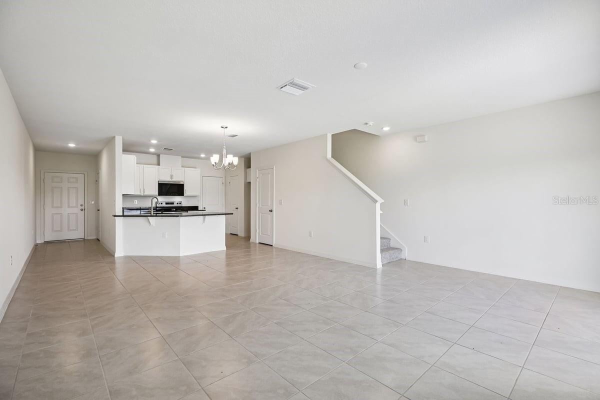 382 SEQUOIA DRIVE