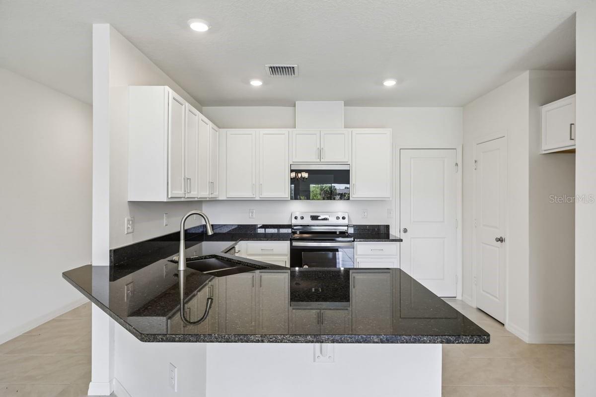 382 SEQUOIA DRIVE