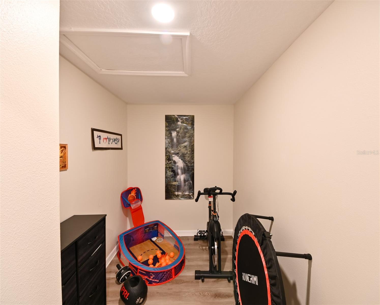 GLENCOVE AT BAY PARK - Residential