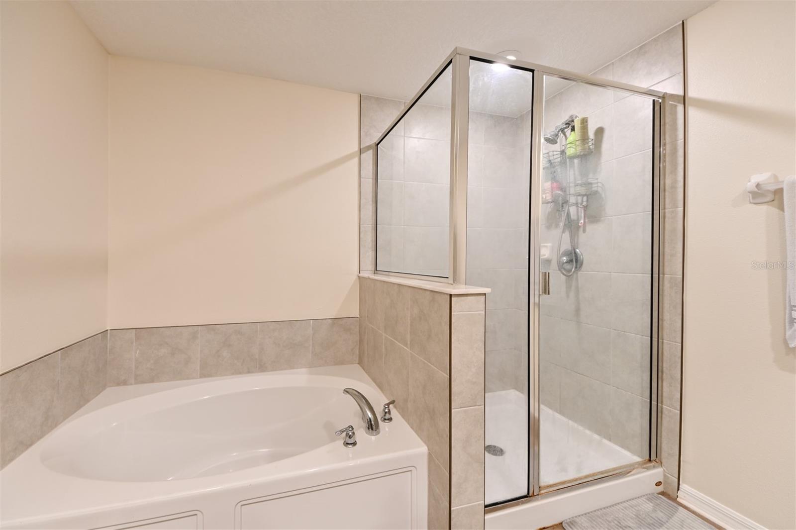 GLENCOVE AT BAY PARK - Residential