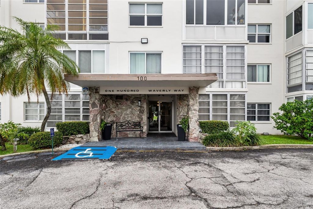 Photo of 100 Waverly Way #403, Clearwater, FL 33756 (MLS # TB8420485)